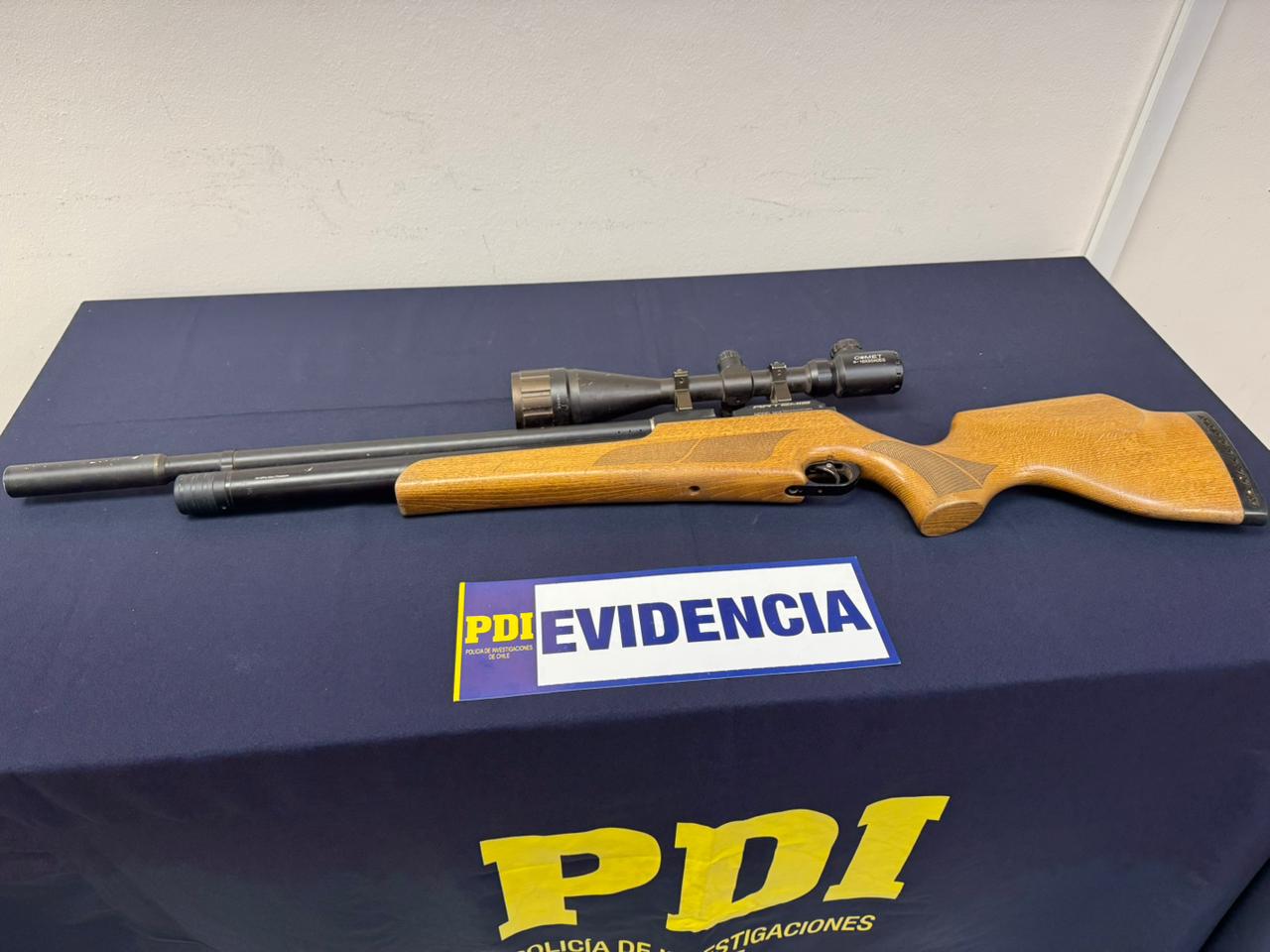Rifle recuperado en detención de imputado