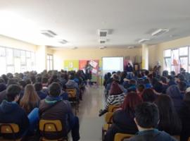La charla en el Colegio Reino de Dinamarca.
