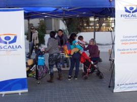 El público se acercó a solucionar dudas en la Plaza de la Justicia