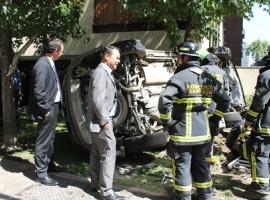 Los fiscales Ernesto Navarro y Eduardo Jurevics se constituyeron en el lugar de la explosión.
