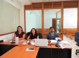 El fiscal David Cortés junto a las abogados querellantes
