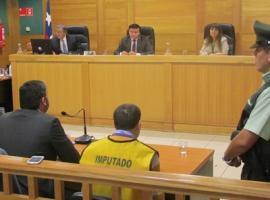 El condenado utilizaba violencia física y amenazas para mantener el silencio de la víctima.