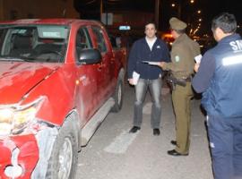 El fiscal Luis Zepeda encabezó las diligencias en el lugar del accidente y dio las instrucciones a Carabineros.