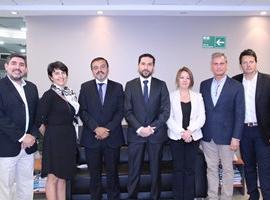 Jorge Ramirez, Jacqueline Touma, Sergio Soto, Eduardo Baeza, Ma. Paz Fredes, Oscar Camacho y Mariano Fulco
