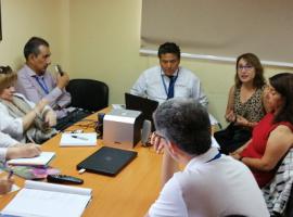 Jefa de U. Víctimas y Testigos, Ivonne Alfarez junto al Director del SSA, Juan Urrutia.