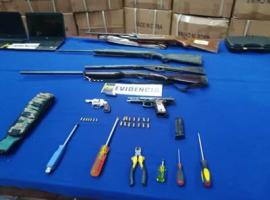 Parte de las armas incautadas.