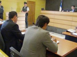 En la audiencia, a solicitud de la Fiscalía, el Juez determinó la prisión preventiva de los tres imputados. 