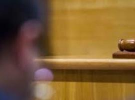 El caso es llevado a juicio por los fiscales José Solís y Pablo Sabaj de la Fiscalía de Alta Complejidad