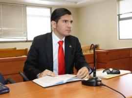Las primeras diligencias de este caso y la solictud de ampliación de la detención la realizó el fiscal de Chañaral, Juan Castro Bekios.