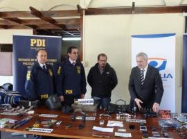 El Fiscal Regional Raúl Guzmán y el Fiscal Adjunto Juan Pavez, concurrieron a dependencias de la PDI una vez culminado el procedimiento.