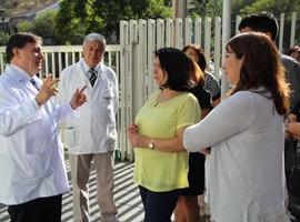 Parte de la delegación de Fiscalía junto a autoridades del Servicio Médico Legal.