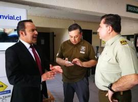 El fiscal Navarro coordinó diligencias con mandos de Carabineros.