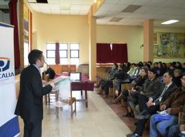 Charla a mujeres trabajadoras y jefas de hogar en Mariquina.