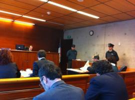 Fiscal Felipe Olivari formalizó al imputado por desórdenes públicos y porte de artefacto incendiario.