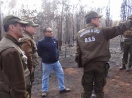 Fiscal Andrade escucha los detalles reunidos por Labocar de Carabineros.