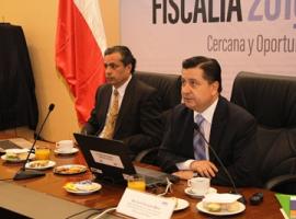 El director de la Unidad de Tráfico Ilícito de Estupefacientes, Luis Toledo presentando los barrios más críticos