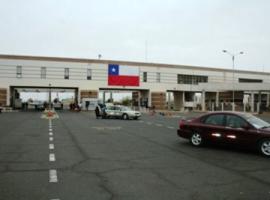 El imputado registra doce ingresos a Chile trasladando a "turistas" venezolanos. Los ingresos eran por el Complejo Chacalluta.