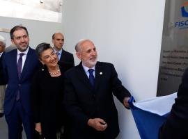 Fiscal Nacional inaugurando la nueva sede penal en la ciudad jardín.