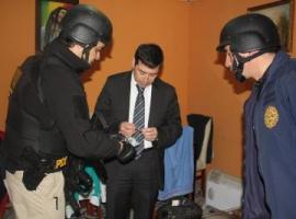 Cinco personas detenidas, además de la incautación de droga y armas deja como resultado operativo