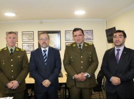 De izq. a der. General Haartmaan, Fiscal Regional Juan A. Meléndez, general Larrondo y Director Ejecutivo, Félix Inostroza