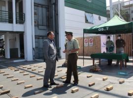 El Fiscal Regional (s), Gonzalo Guerrero, junto al jefe de la Primera Zona Tarapacá, general Rodrigo Vicencio.