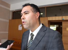 El fiscal Claudio Correa presentó a los peritos en el caso.