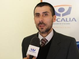El fiscal del caso, Roberto Robledo, dirigió la investigación de este caso y destacó la valentía de la víctima en su declaración. 