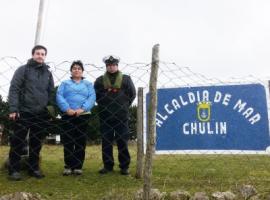 Felipe Horn, Fiscal (s) Chaitén; Yolanda García, alcaldesa de mar Isla Chulín; y sargento 2° Mauricio Núñez, Capitanía de Puerto de Chaitén.