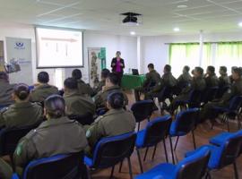 En la ocasión la fiscal Paula Barrueto aclaró además todas las dudas de los funcionarios asistentes. 