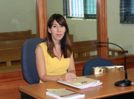 La fiscal María Consuelo Oliva (en la foto) solicitó que el acusado sea sentenciado a cumplir una pena de 10 años y un día de presidio.