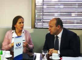 El fiscal Manuel Guerra y la alcaldesa Carolina Leitao.