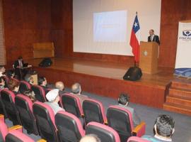 En Chañaral el encuentro con la comunidad se desarrolló en el Liceo Federico Varela.