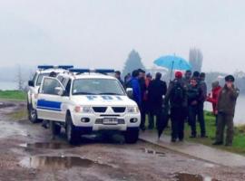 El hallazgo se registró en horas de esta mañana en el sector Ribera Sur de Puerto Aysén. (Foto: Canal 11 Puerto Aysén)
