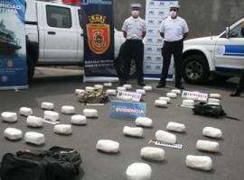La investigación se inició luego que la Armada recibiera una denuncia anónima de venta de drogas.