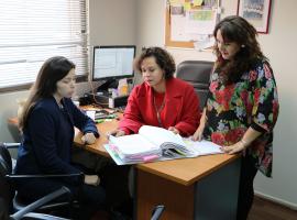 La fiscal Mariela Acoria (al centro) junto al equipo que investigó el caso.