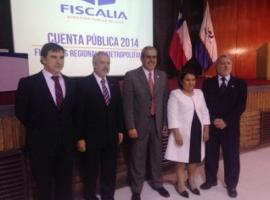 Los Fiscales Regionales Metropolitanos y el Fiscal Nacional Sabas Chahuán, al finalizar la actividad.