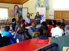 En la charla participaron vecinos del sector Paillao, en la comuna de Valdivia.