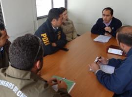 Fiscal Avendaño instruyendo a las policías para el trabajo en terreno.