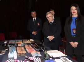 Unos 18 millones de pesos en efectivo y 3 mil dólares americanos fueron incautados en el allanamiento a los cuatro domicilios de la organziación..