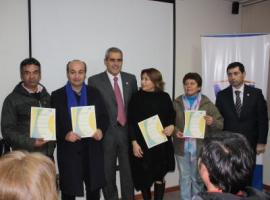 Fiscal Nacional entregó diplomas de certificación del curso a los dirgentes vecinales.