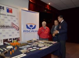 El intendente regional Miguel Angel Quezada, el fiscal Guillermo Arriaza y el prefecto inspector Cristian Muñoz dieron cuenta del procedimiento.