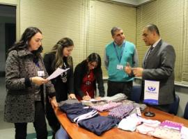 En el Hospital "Augusto Riffart" de Castro se entregó ropa para menores víctimas.
