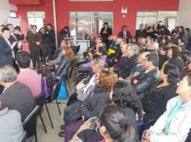 Fiscal Richards se reúne con cerca de un centenar de víctimas afectadas por el incendio