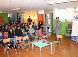 El fiscal Ariel Guzmán aclaró cada una de las consultas de los asistentes al encuentro.