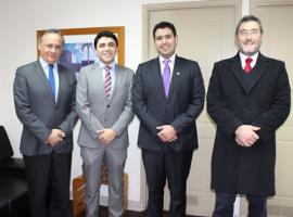 Los fiscales Pedro Pablo Orellana y Sebastián Coya (al centro) se reunieron con la jefatura regional, previo a comenzar con sus nuevas funciones.