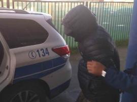Los dos menores quedaron con arresto domiciliario total y el adulto en prisión preventiva