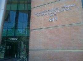 10 años de cárcel por violar y abusar de dos menores de edad al interior de una internado