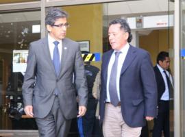 El fiscal regional, Héctor Mella, junto al fiscal del caso Alejandro Vidal a la salida del Tribunal Oral de Copiapó.