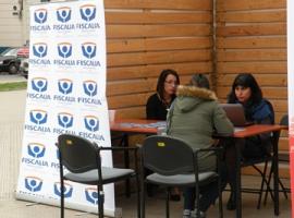 Las funcionarias de la Uravit de Ovalle y el fiscal Rodrigo Gómez participaron de esta feria de la seguridad.