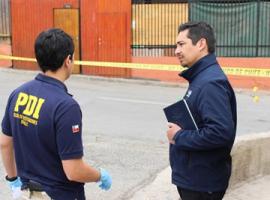 El fiscal Marco Arenas llegó al sitio del suceso junto a peritos de la PDI.
